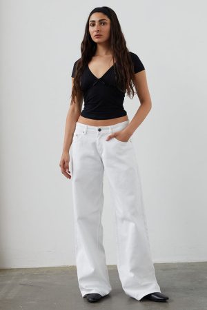 Low Rise Roomy Jeans in True White