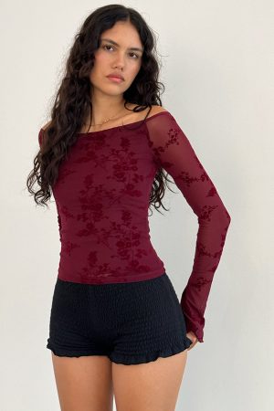 Lutana Top in Botanical Flower Maroon