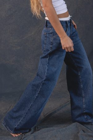 Roomy Extra Wide Low Rise Jeans in Mid Blue Used