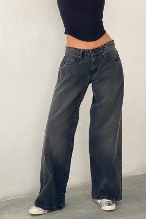 Roomy Extra Wide Low Rise Jeans in Washed Black Grey